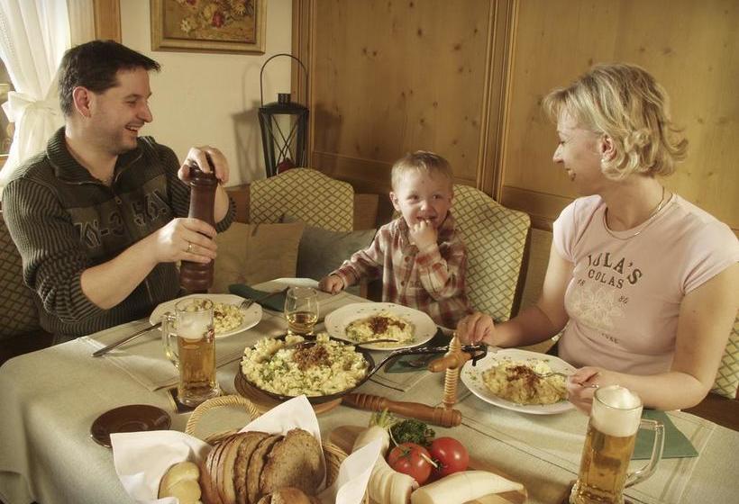 Landhotel Berghof 13