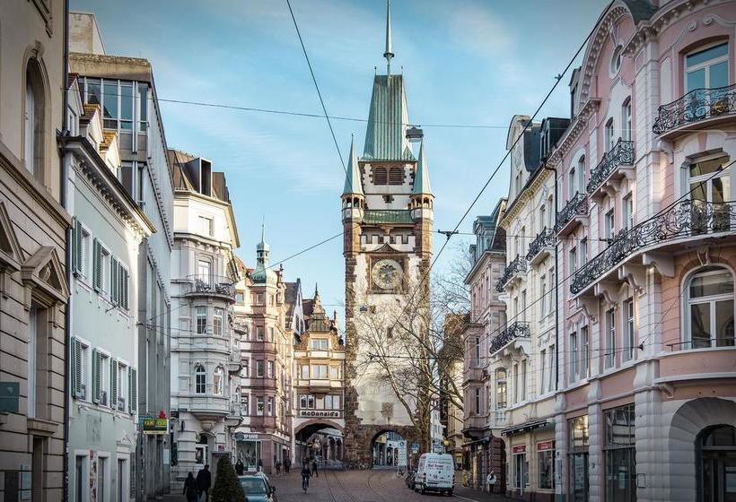 Hotel Holiday Inn Express Freiburg - City Centre 3