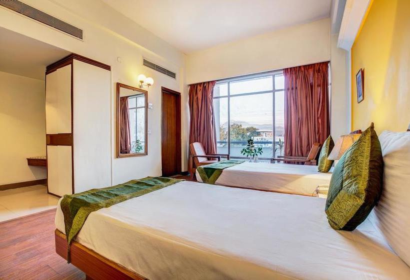 Hotel Ajanta Continental 15