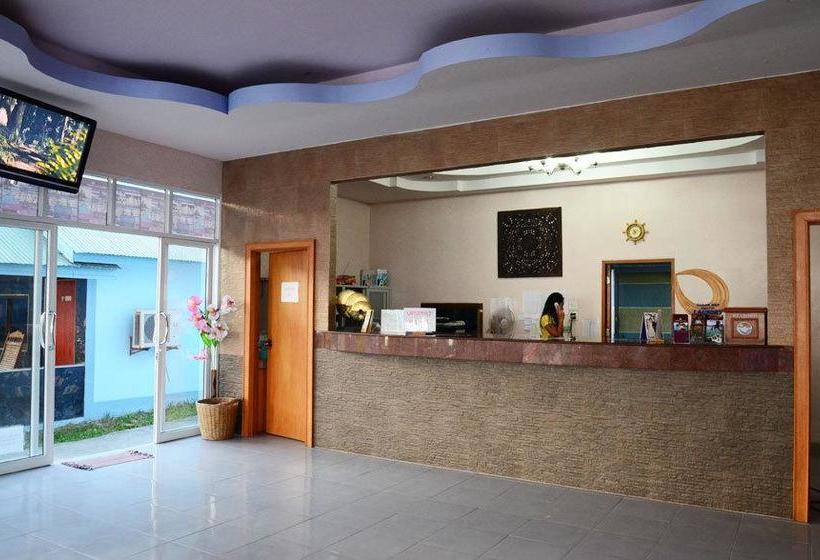 Phi Phi Don Chukit Resort 17