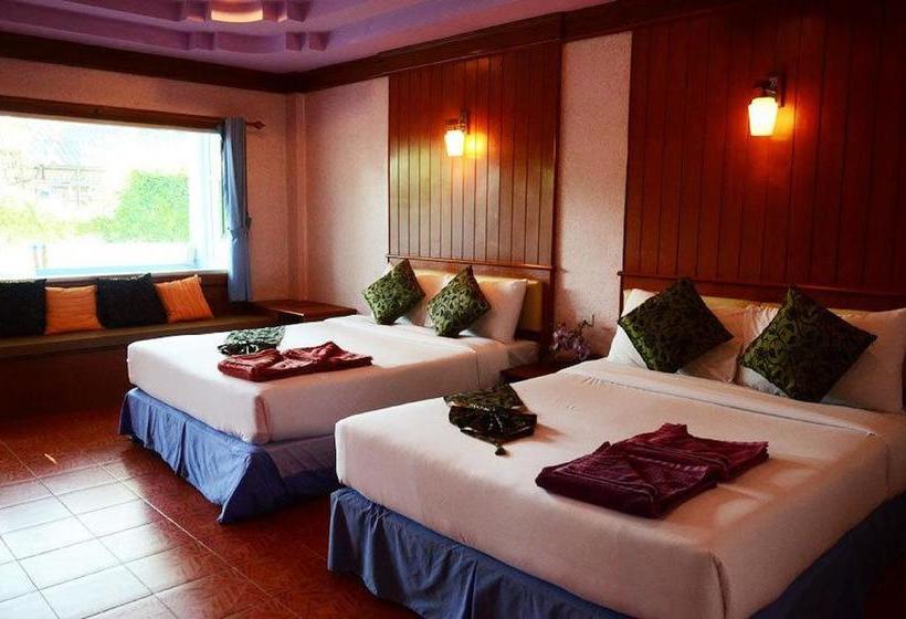 Phi Phi Don Chukit Resort 4