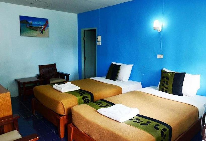 Phi Phi Don Chukit Resort 7