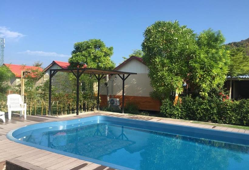 Phi Phi Little Star Resort 10