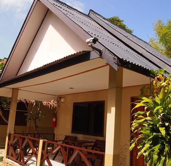 Paradise Resort Phi Phi 11