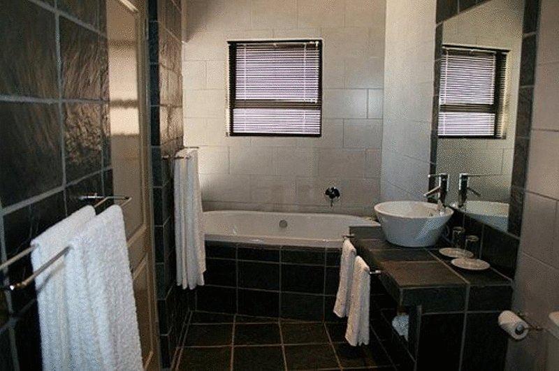 Hotel Simon's Town Guest House 2