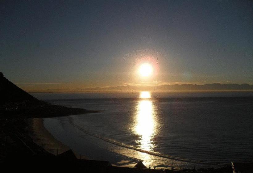 Hotel Simon's Town Guest House 7