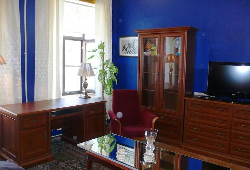 Hotel Students Rooms Na Maloy Pushkarskoy - Hostel 4