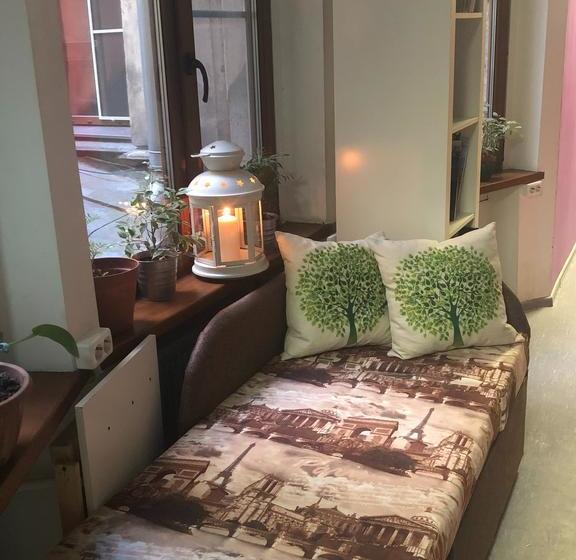 Hotel Red House Hostel 2