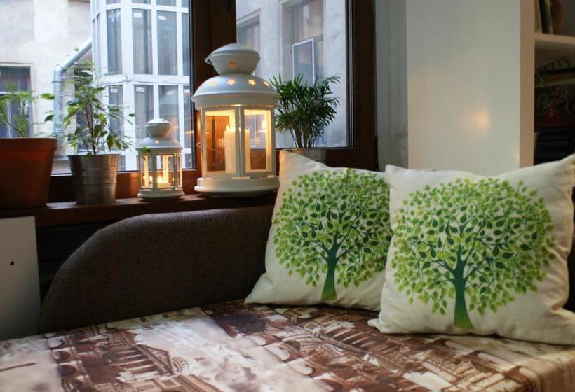 Hotel Red House Hostel 4