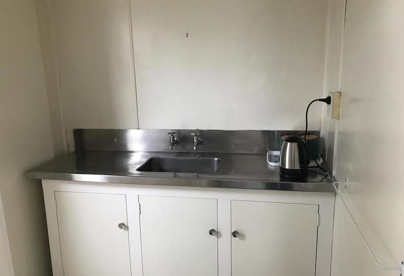 Hotel Yha Rolleston House 2