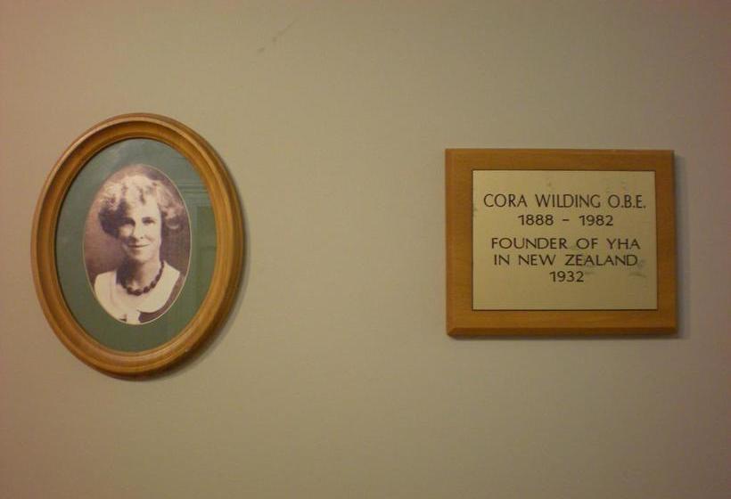 Hotel Yha Rolleston House 6