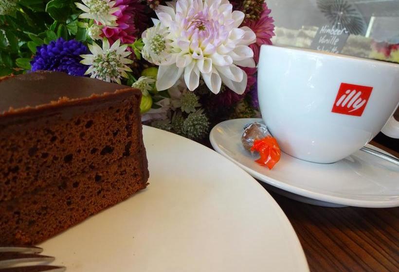 Centrale Hotel & Restaurant 1