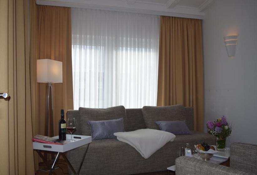 Hotel Zum Kronprinzen 8