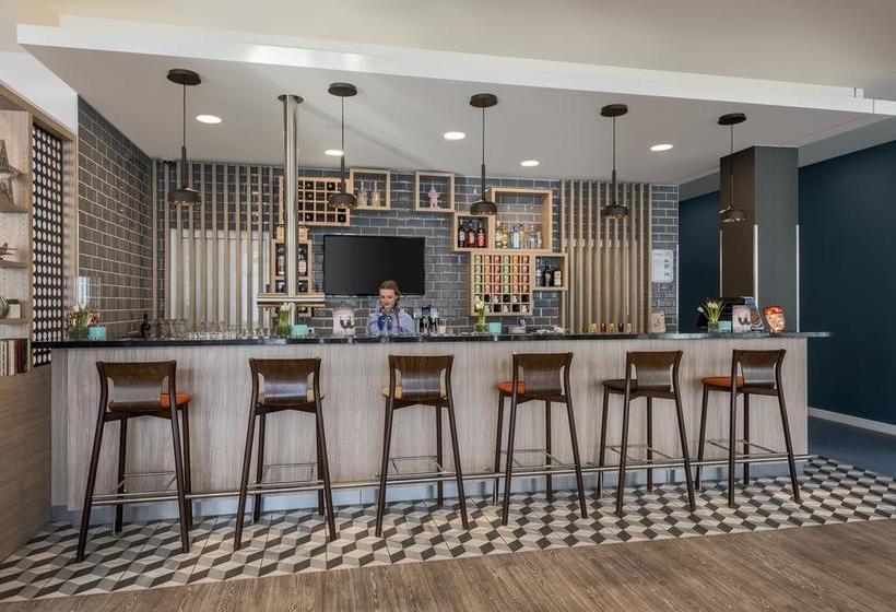 Hotel Holiday Inn Express Cologne City Centre 16