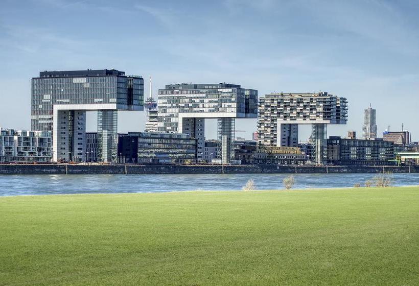 Hotel Holiday Inn Express Cologne City Centre 5