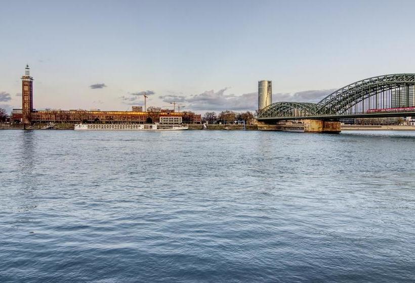 Hotel Holiday Inn Express Cologne City Centre 7