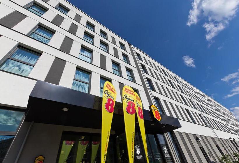 Hotel Super 8 Freiburg