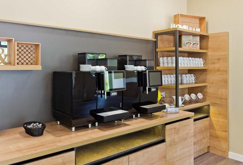 Hotel Super 8 Freiburg 16