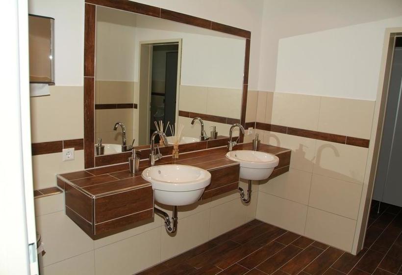 Land-gut-hotel Westenholz 3