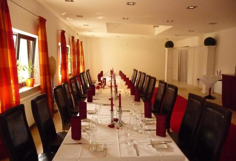 Land-gut-hotel Westenholz 8