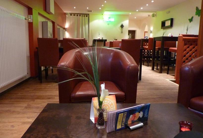 Land-gut-hotel Westenholz 9