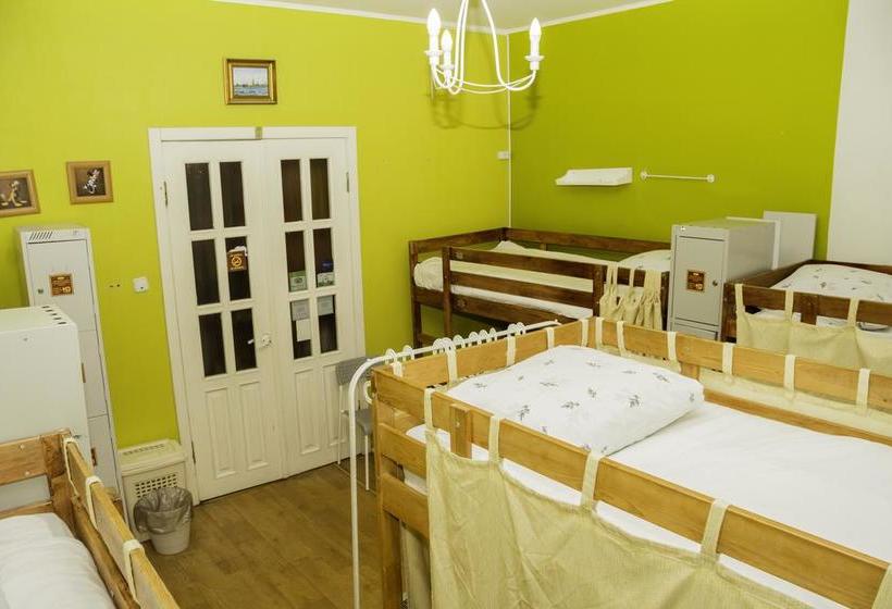 Old Flat Hostel na Sovetskoy 5