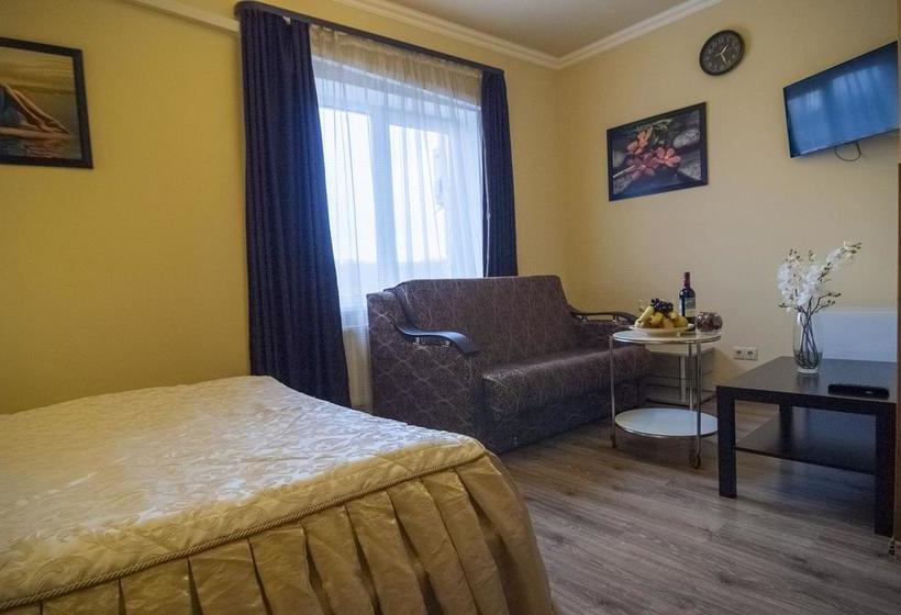 Noy Hotel Domodedovo 5