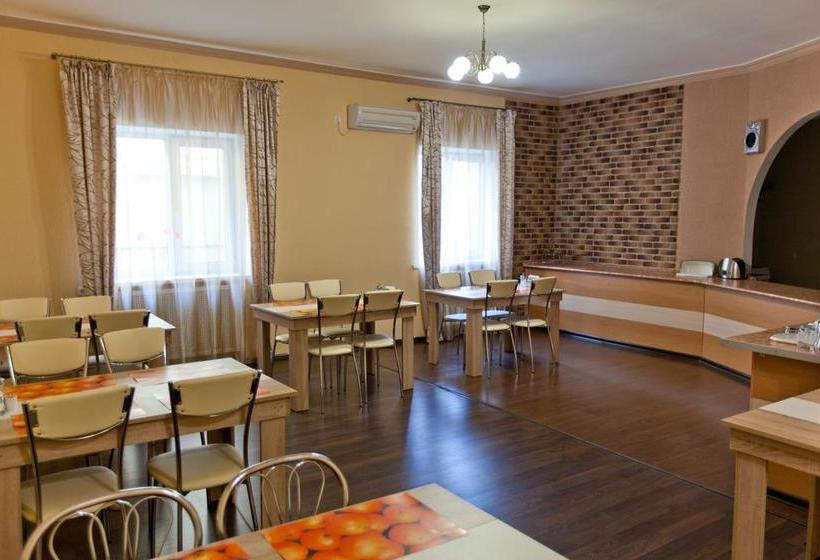 Hotel Domik V Samare 5