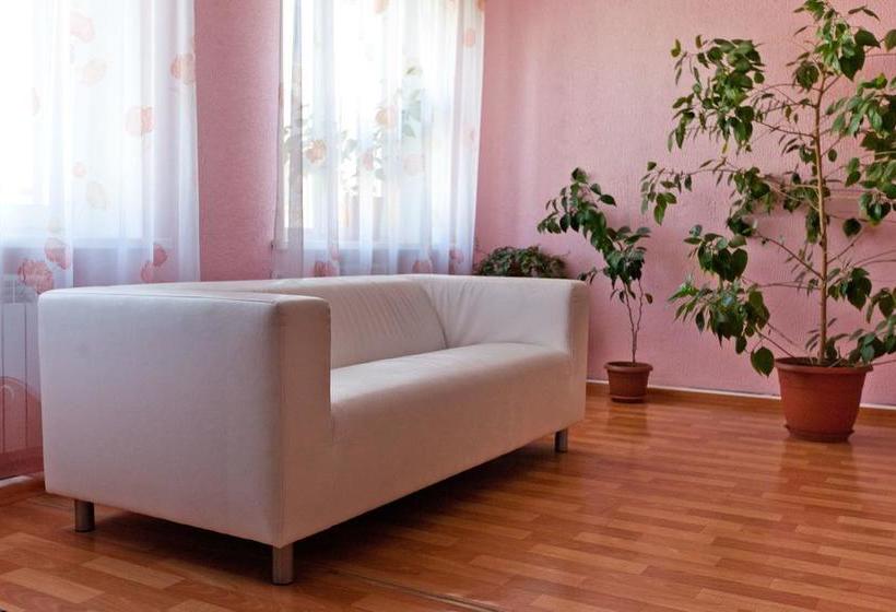 Hotel Domik V Samare 7