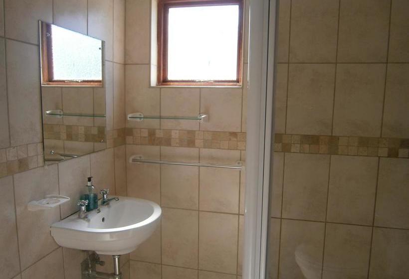 Hotel Baleens Guest House 10