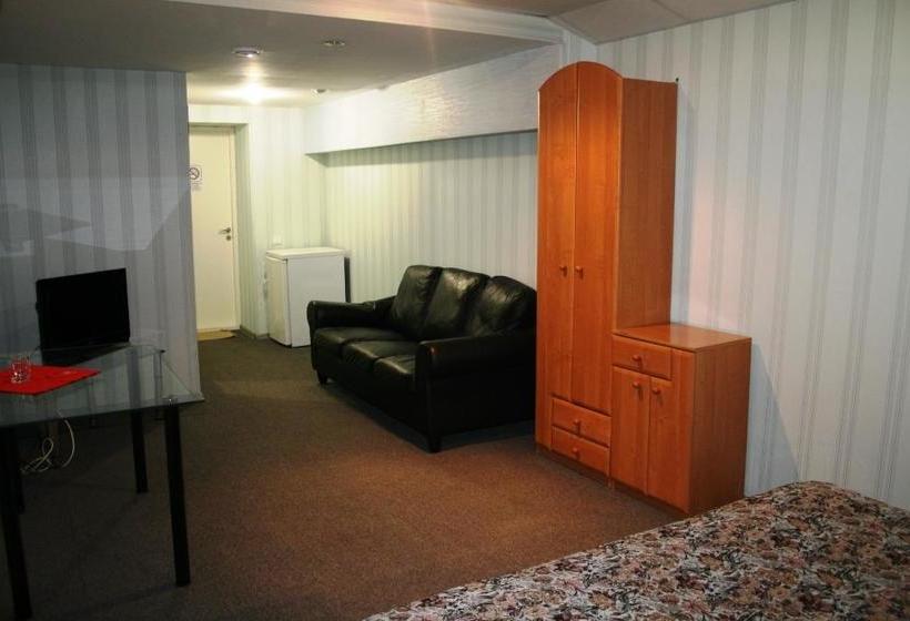 Lait Hotel On Bebelya 8