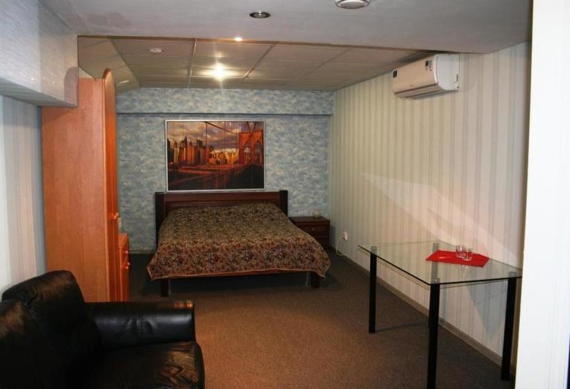 Lait Hotel On Bebelya 9