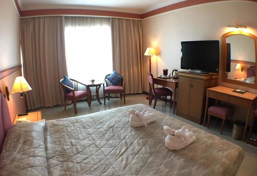 Sakura Grand View Hotel