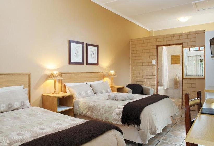 Hotel Treetops Guesthouse 13