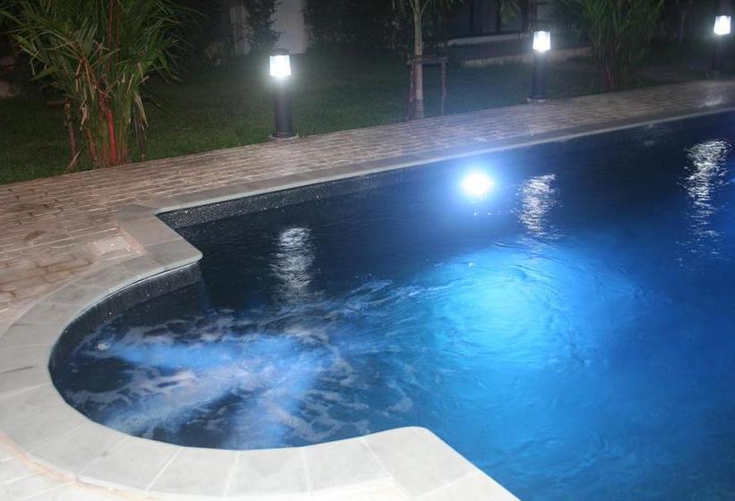 Bed and Breakfast Medithairean Guesthouse 6