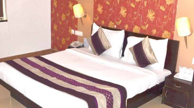 Hotel Optimum Sheela Inn @ Taj