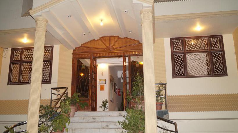 Hotel Optimum Sheela Inn @ Taj 18