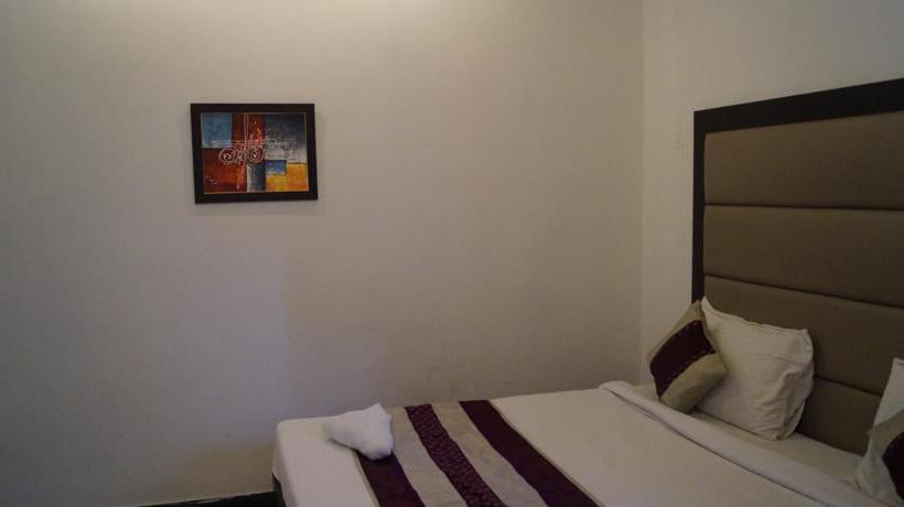 Hotel Optimum Sheela Inn @ Taj 20