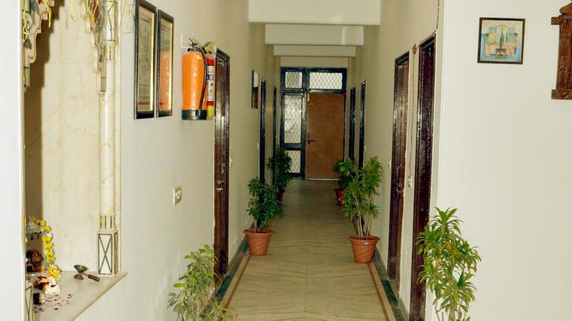 Hotel Optimum Sheela Inn @ Taj 6