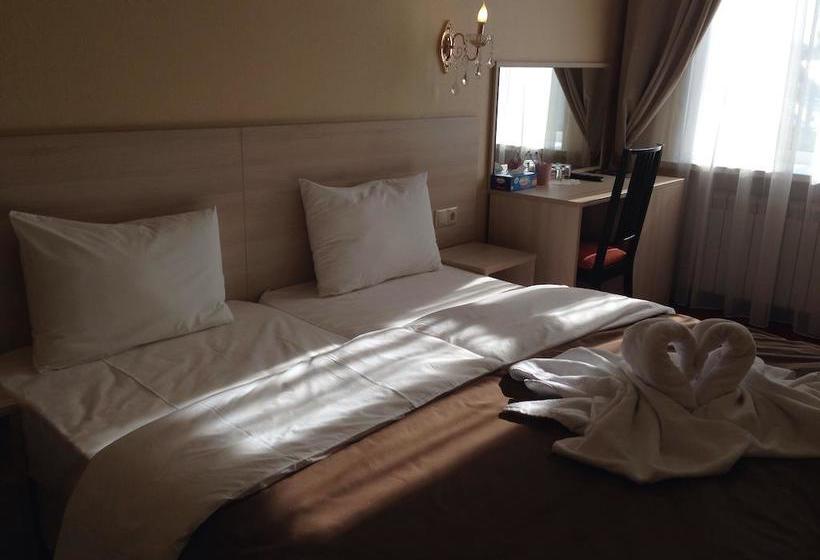 Hotel Golden House 16