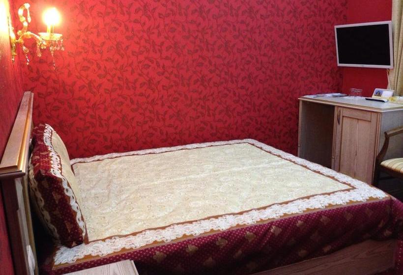 Hotel Golden House 9