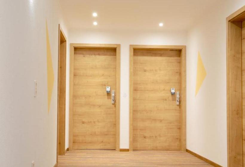 Hotel Günzburg City Garni 9