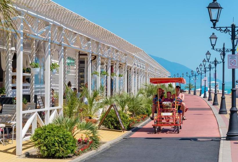 Hotel Barkhatnye Sezony Russky Dom Resort 11