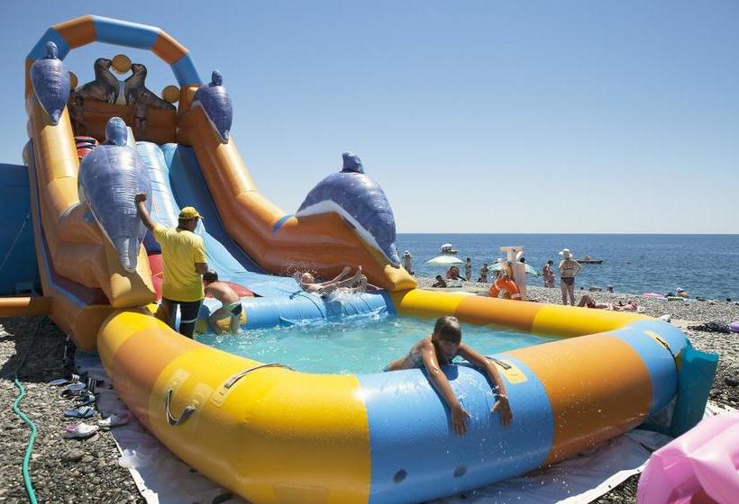 Hotel Barkhatnye Sezony Russky Dom Resort 9