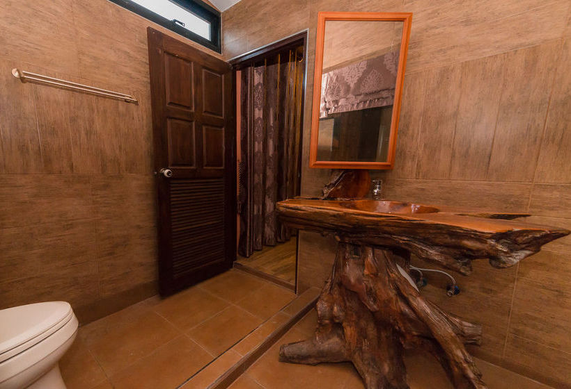 Thongtara House Boutique Hotel Srinakarin 12