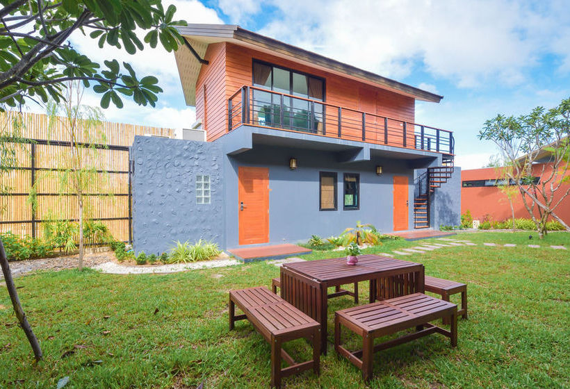 Sirin Samui Hostel 11