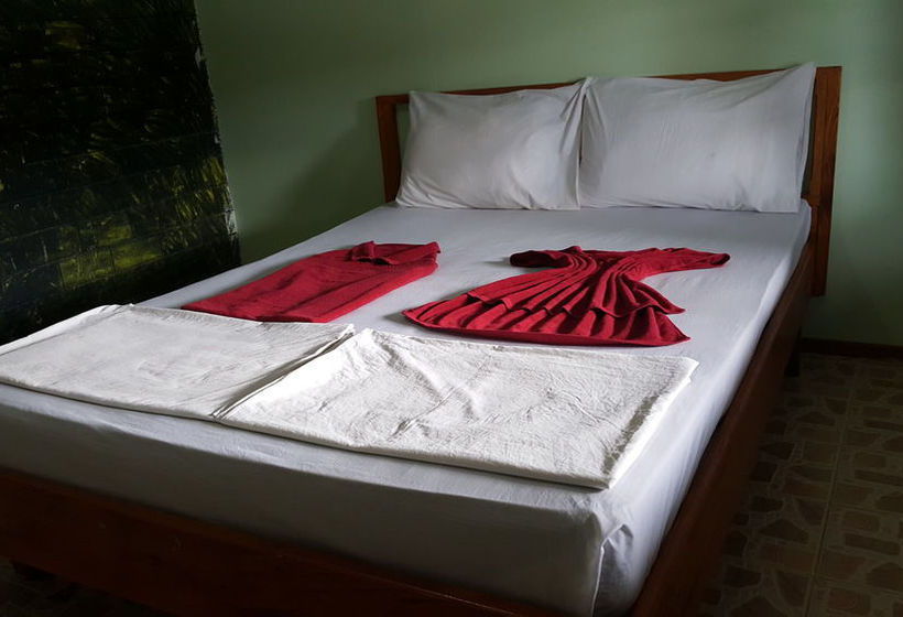 Hotel Golden Hill Bungalows 11