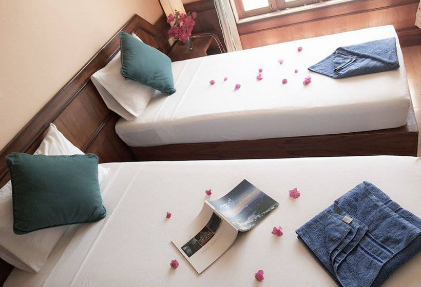 Hotel Golden Hill Bungalows 13