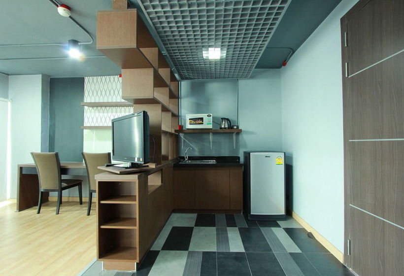 Big Tree Residence 10