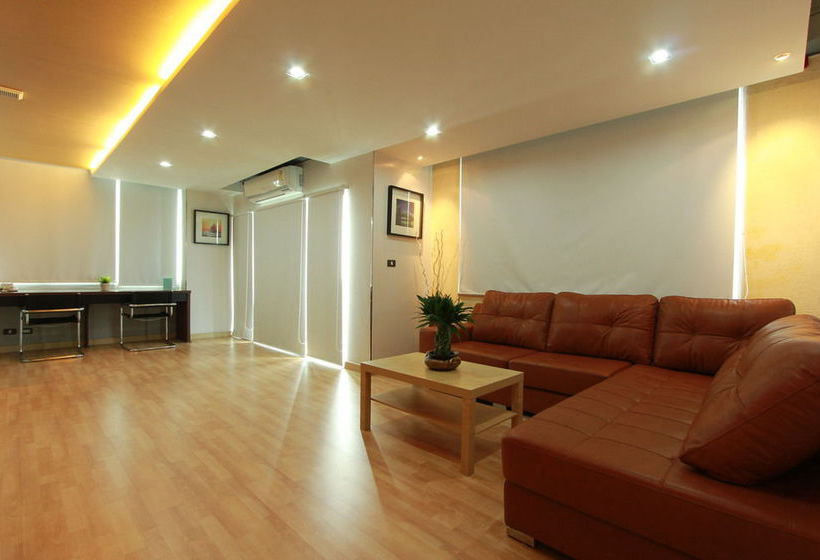 Big Tree Residence 12